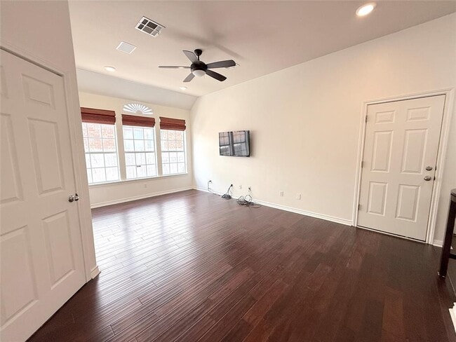 Building Photo - 14936 Thatcher Dr