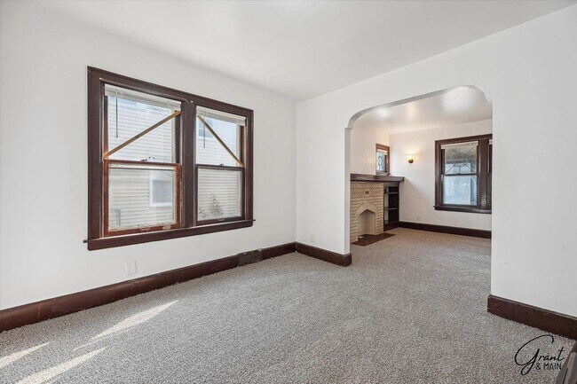 Building Photo - 15356/15358 Washburn - Ten Star Holdings LLC