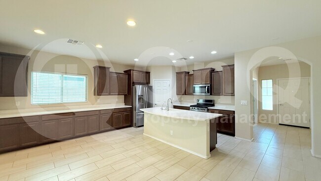 Building Photo - 6613 W Sonoma Way