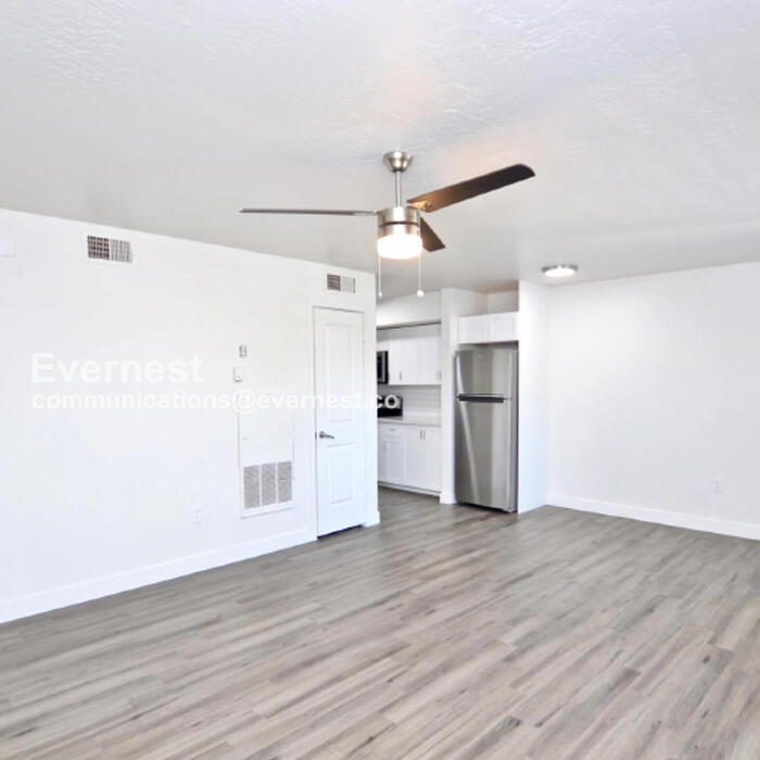 Building Photo - 2539 N 48th St