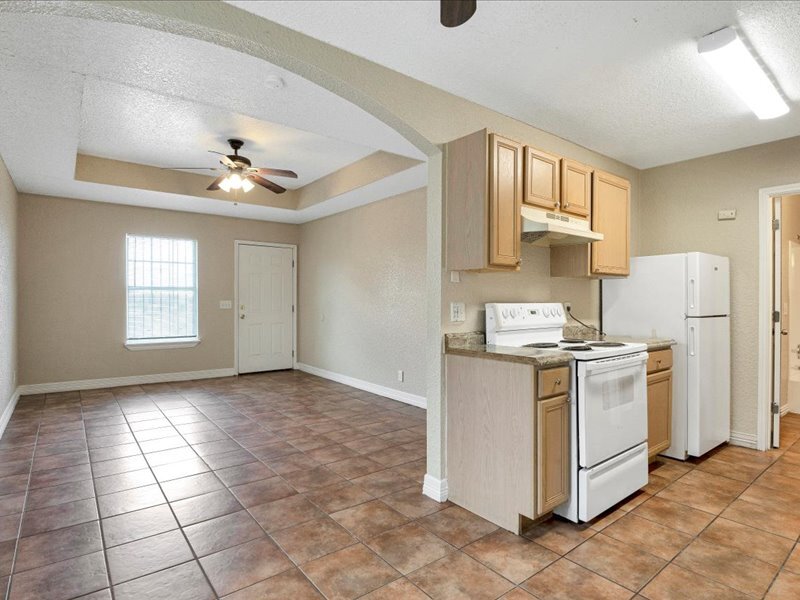 Building Photo - 5846 Elm Valley Dr