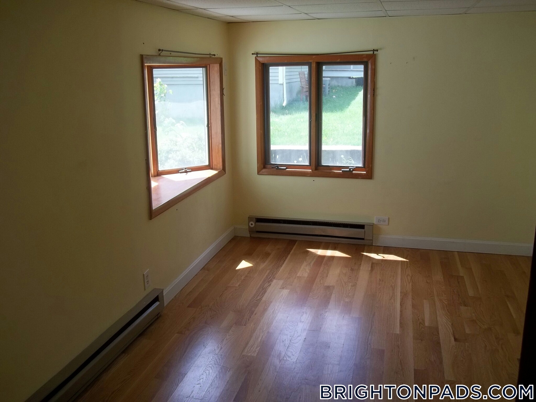 Building Photo - 191 Kenrick St