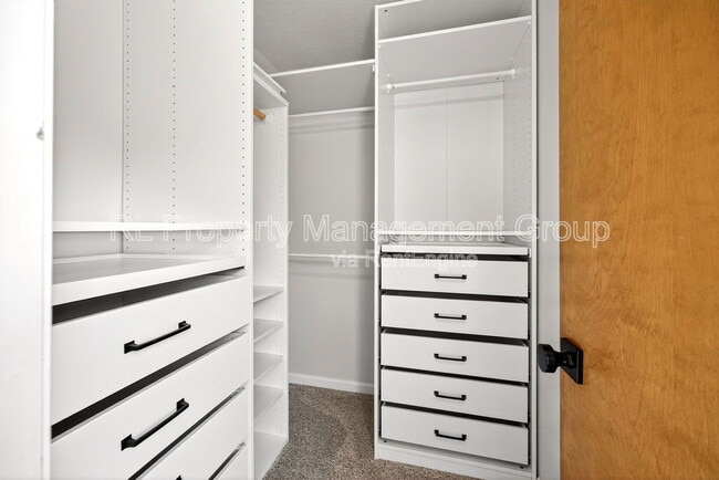 Building Photo - 994 Frieda Ct