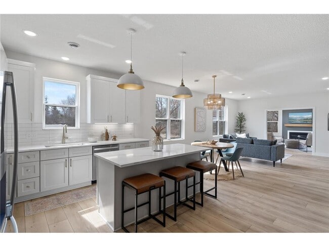Building Photo - 9970 14th Cir NE