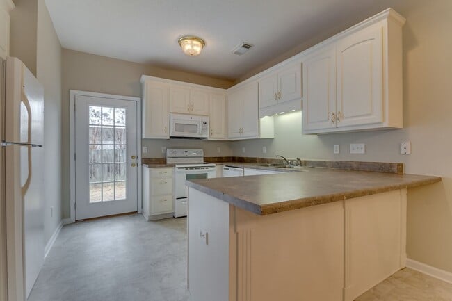 Building Photo - Available Now - East Tuscaloosa