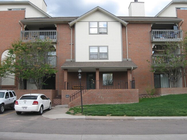 Building Photo - **Application Pending**  Pier Point Village - 2 Bedrooms, 2 Bathrooms (13OX#B-101)