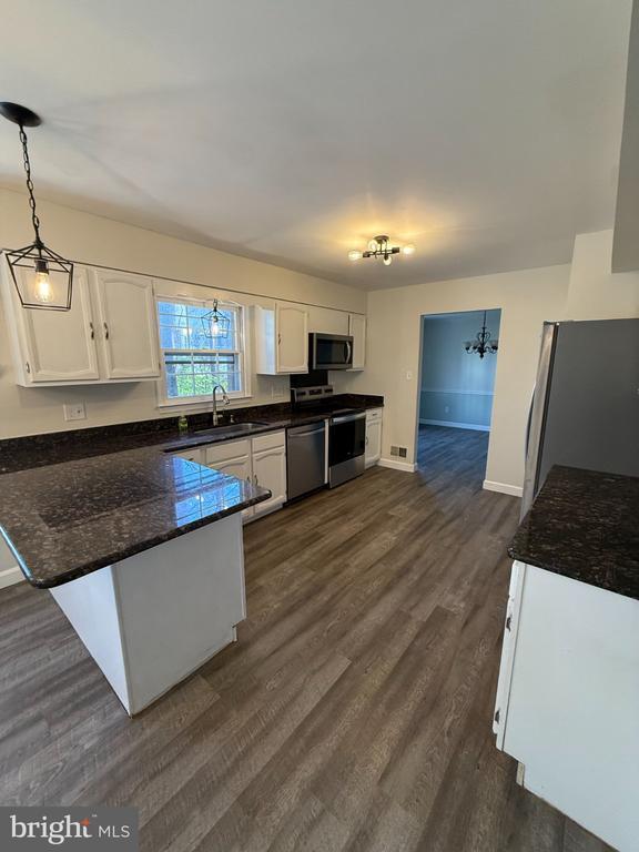 Building Photo - 3501 Majestic Pine Ln