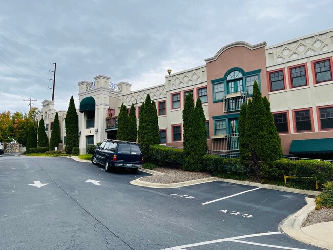 Building Photo - 37 Hiawassee St