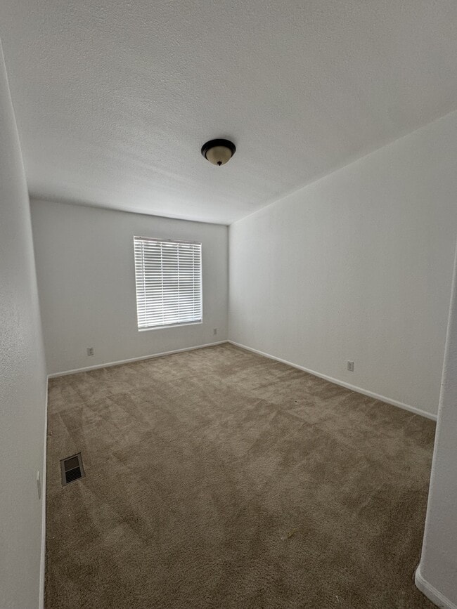 Building Photo - 8237 Jacaranda Ave