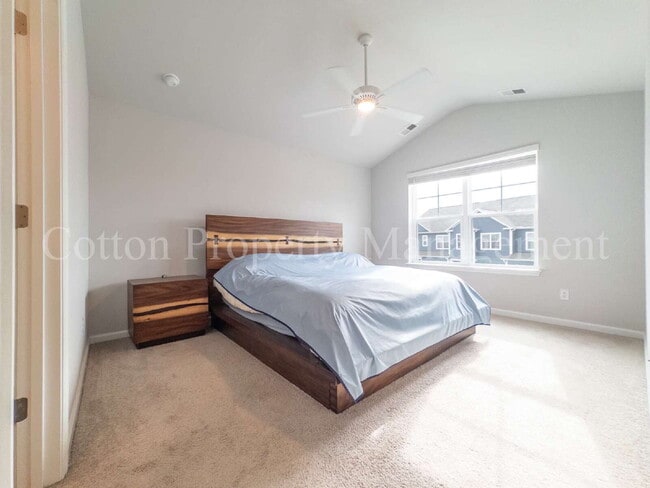 Building Photo - 7626 Knightbell Cir