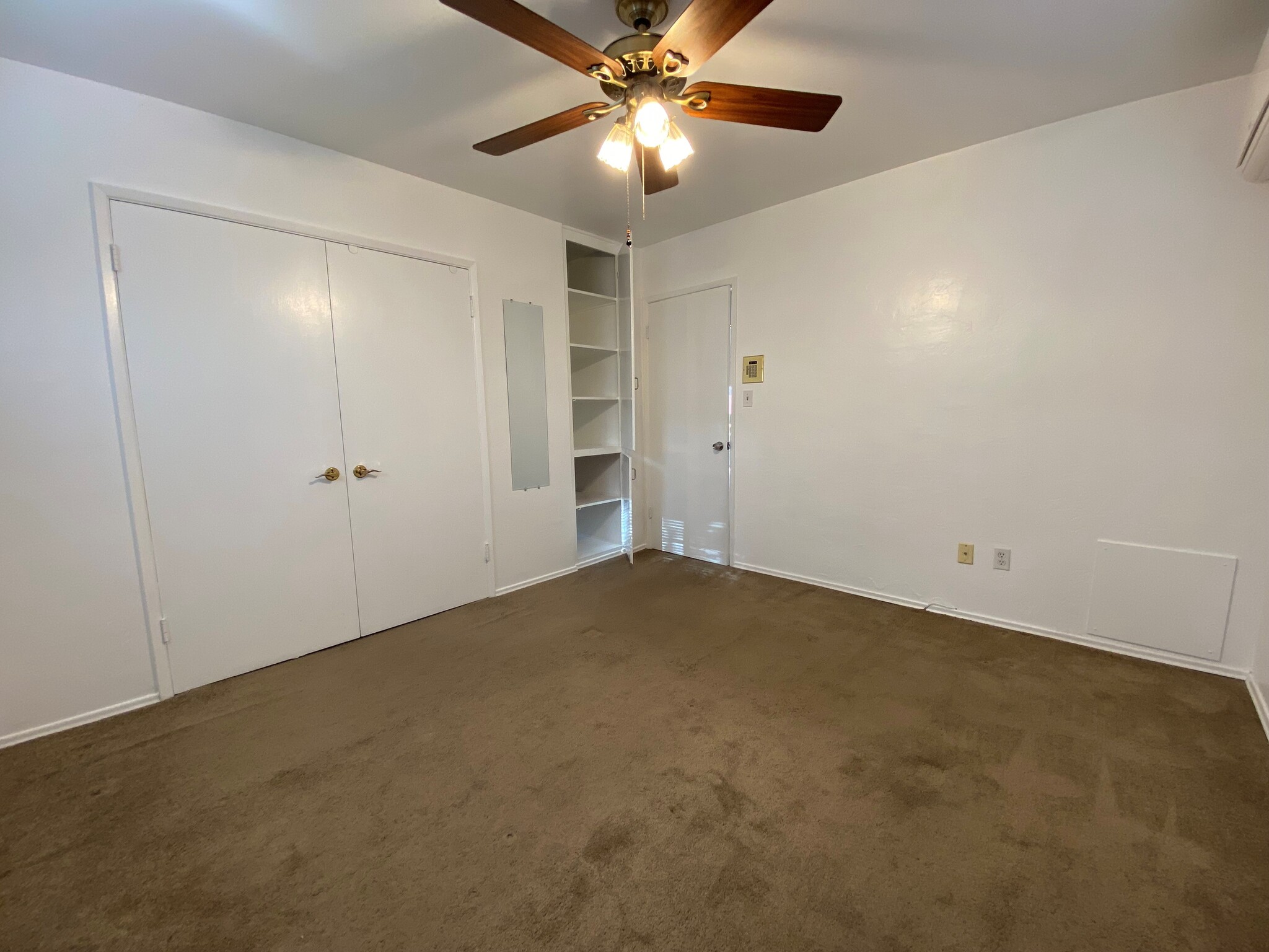 Master bedroom with additional built-in storage - 1976 Missouri St