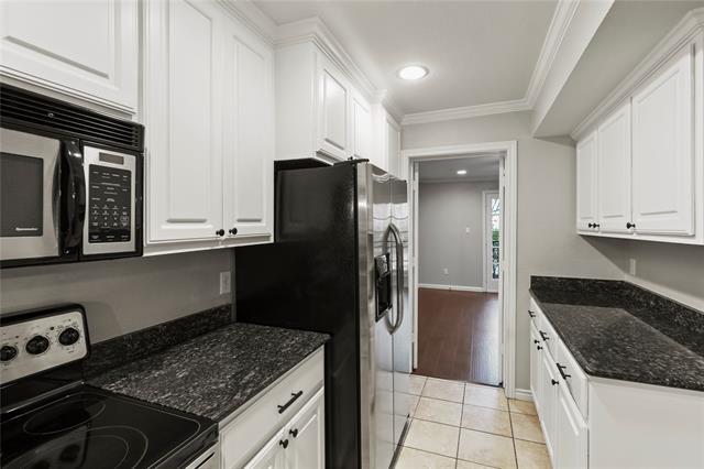 Building Photo - 9440 Timberleaf Dr