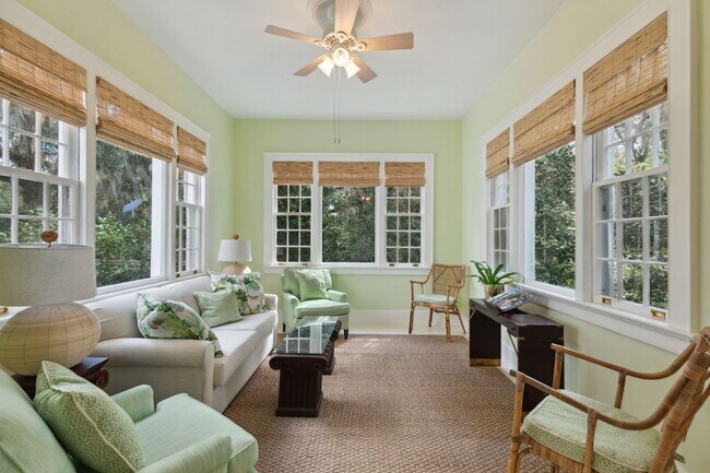 Building Photo - Historic Plantation Property on the Ashley River