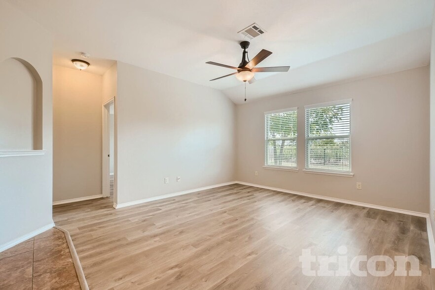 Building Photo - 3205 Emory Oak Way