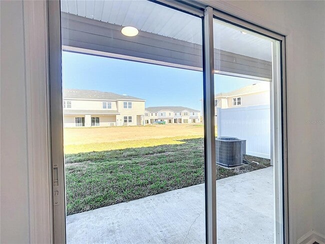 Building Photo - 4950 SW 81st Lp