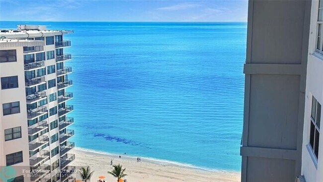 Building Photo - 3750 Galt Ocean Dr