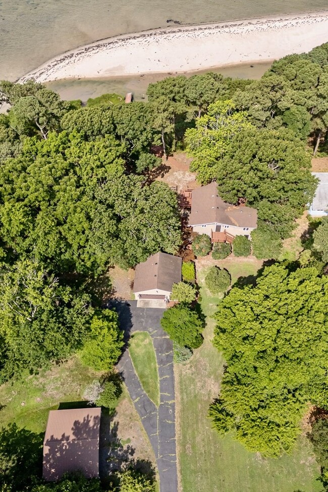 Building Photo - 12182 Heron Dr