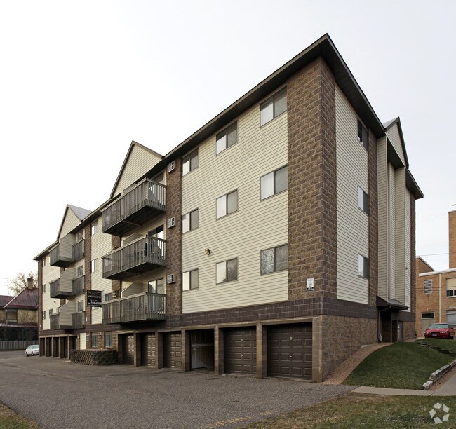 Building Photo - North Campus