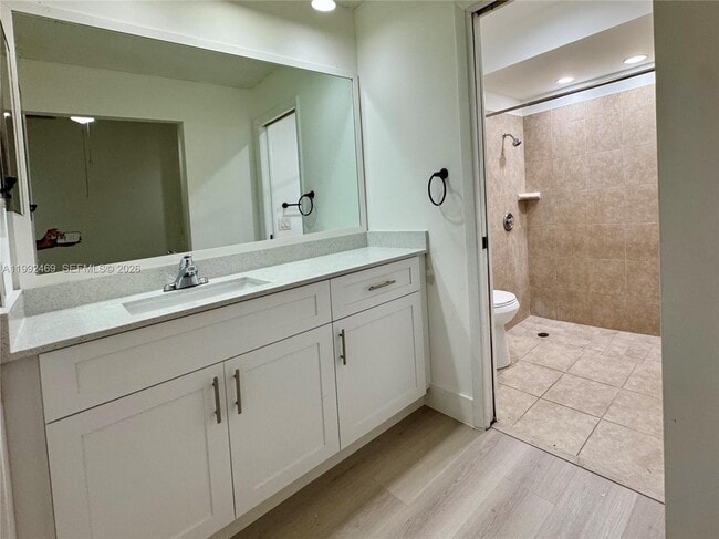 Building Photo - 2159 Baton Rouge
