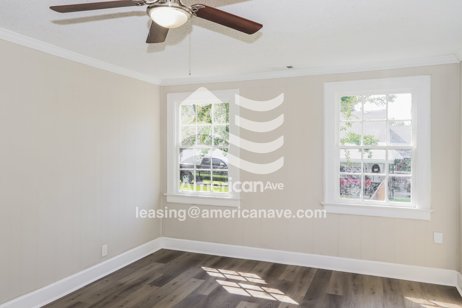 Building Photo - 1580 Burton Ave