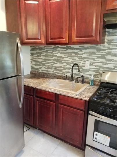 Building Photo - 221 S Harrison St