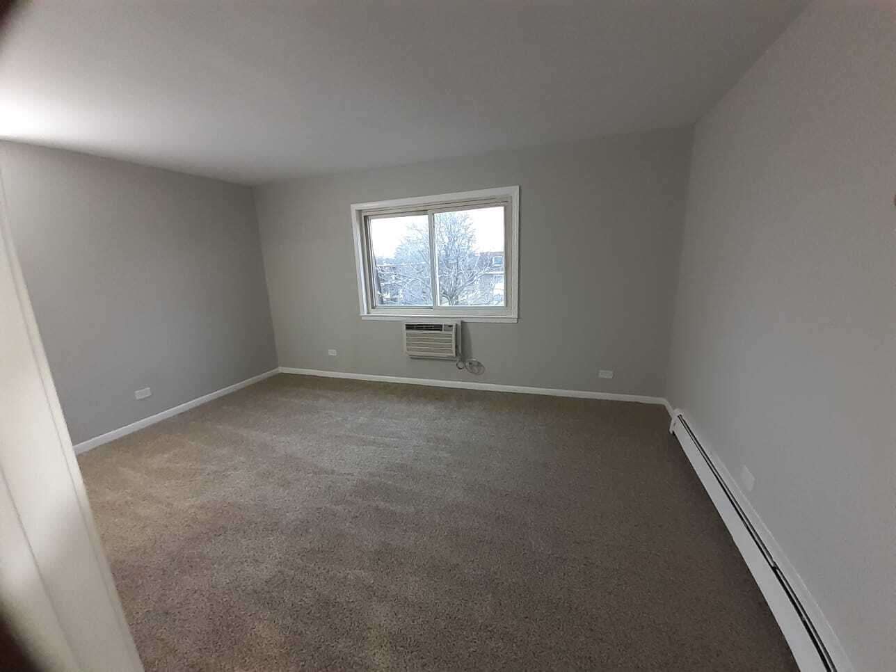 Building Photo - 1165 Meadow Ln