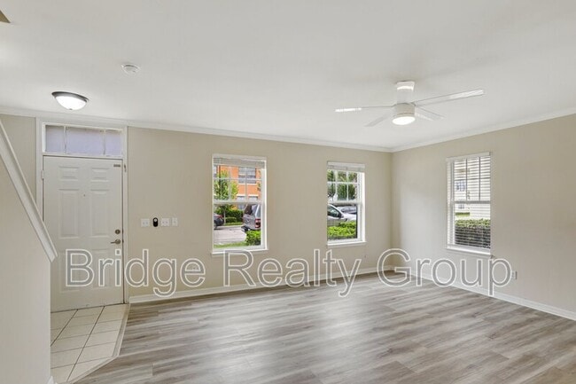 Building Photo - 735 Siena Palm Dr