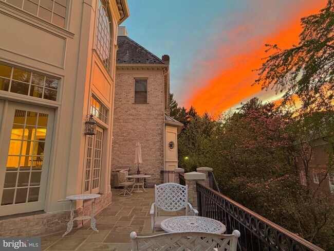 Building Photo - 1289 Ballantrae Farm Dr