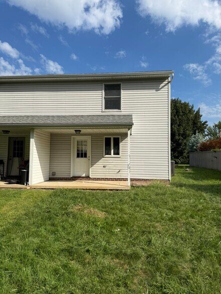 Building Photo - 18029B Showalter Rd