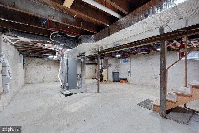 Building Photo - 4411 Fairview Ave