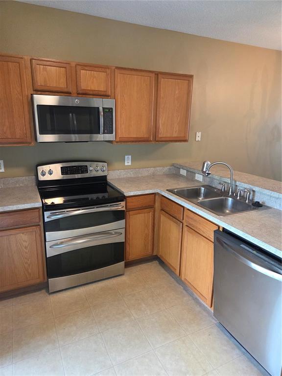 Building Photo - 122 Wilton Cir