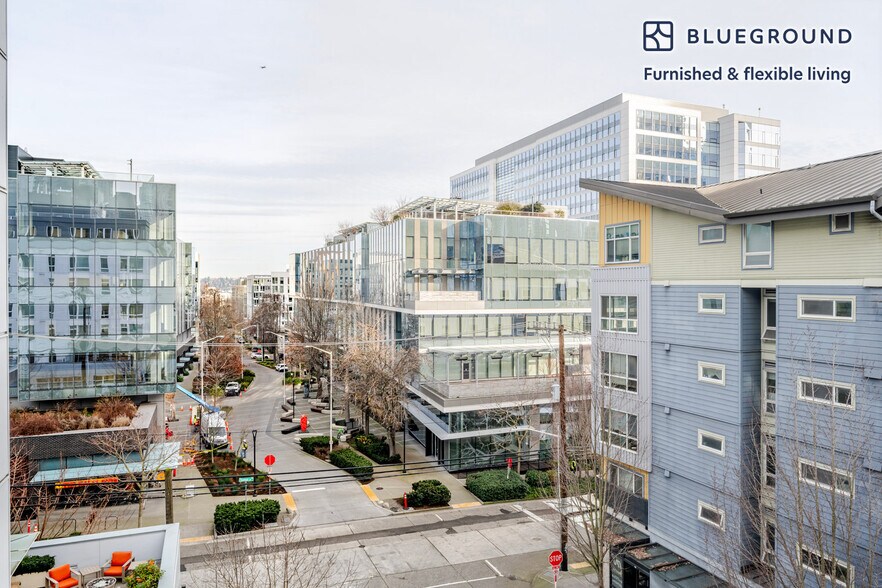 Building Photo - 285 8th Ave N