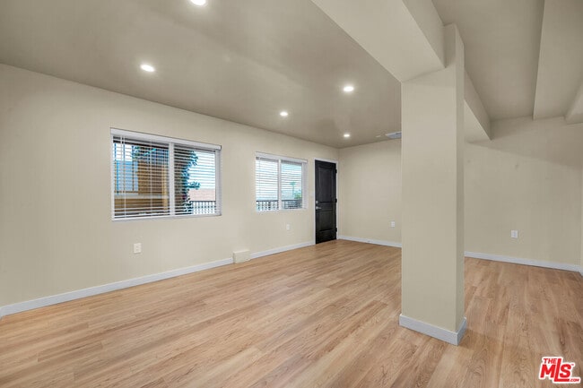 Building Photo - 5322 Weatherford Dr