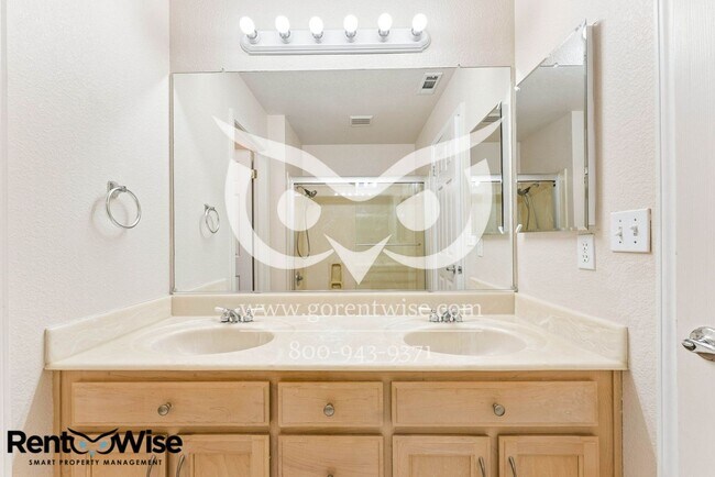 Building Photo - 406 Grenadine Way