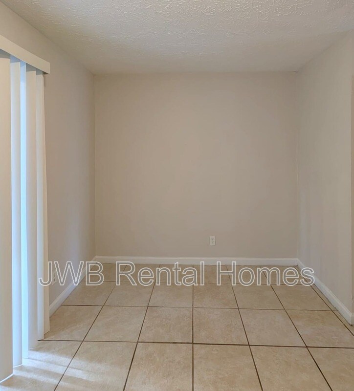 Building Photo - 2873 Yellow Pine Ct