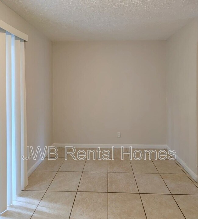 Building Photo - 2873 Yellow Pine Ct