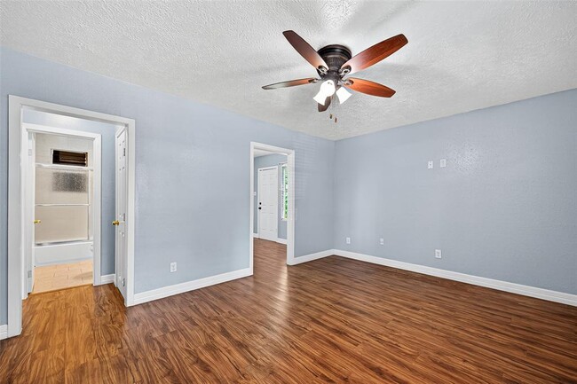Building Photo - 5012 Ratama St