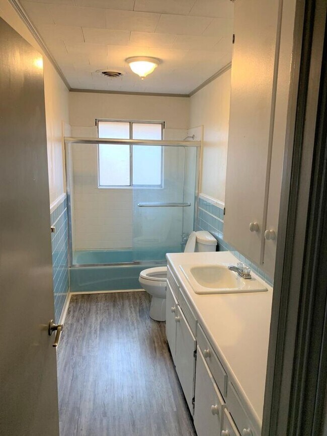 Building Photo - Come take a look at this home on a convenient corner lot