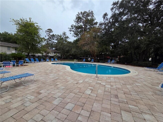 Building Photo - 800 Mallery St