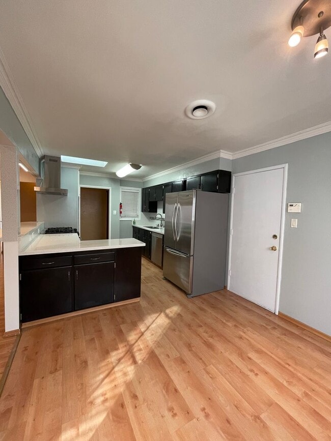 Building Photo - Nor Cal Realty, Inc - 3 bedroom 2 bath house with 2 car garage.