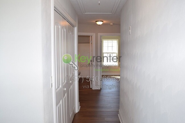 Building Photo - 4205 Dunning Rd