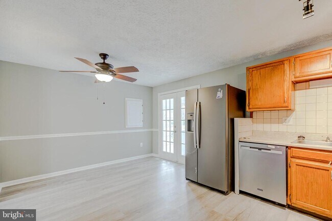 Building Photo - 10904 Huntington Woods Cir