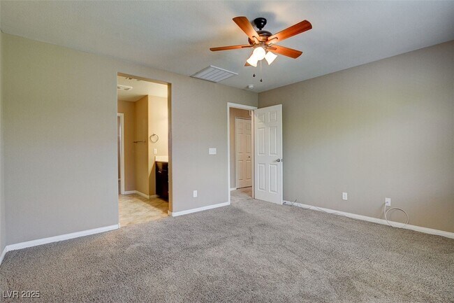 Building Photo - 10984 Sardinia Sands Dr