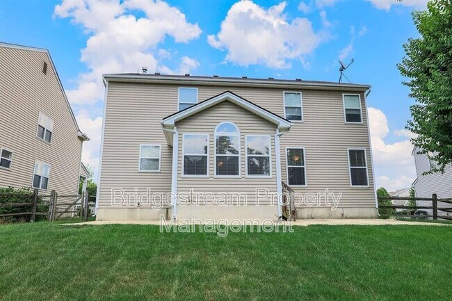 Building Photo - 1875 Prairie Clover Dr