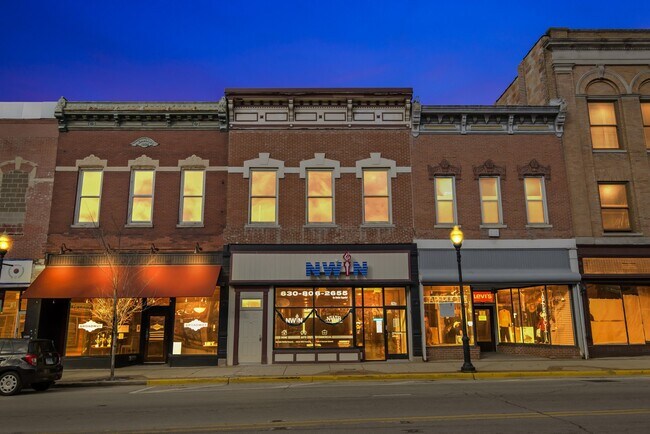 Primary Photo - 26 N Broadway