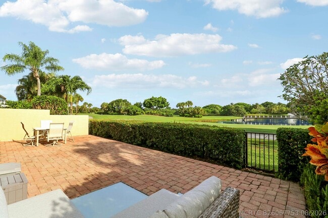 Building Photo - 210 Coral Cay Terrace