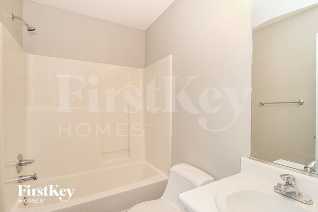 Building Photo - 5010 Promise Land Ct