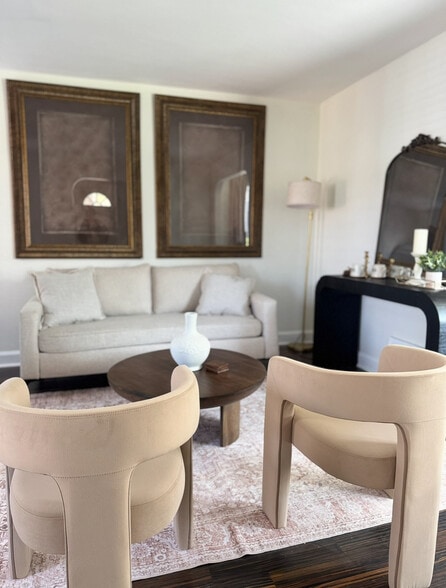 Building Photo - 32 Verlyn Ave