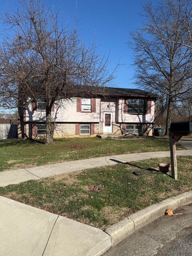 Building Photo - 388 S Eagle Creek Dr