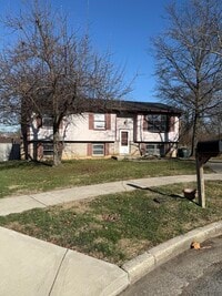 Building Photo - 388 S Eagle Creek Dr